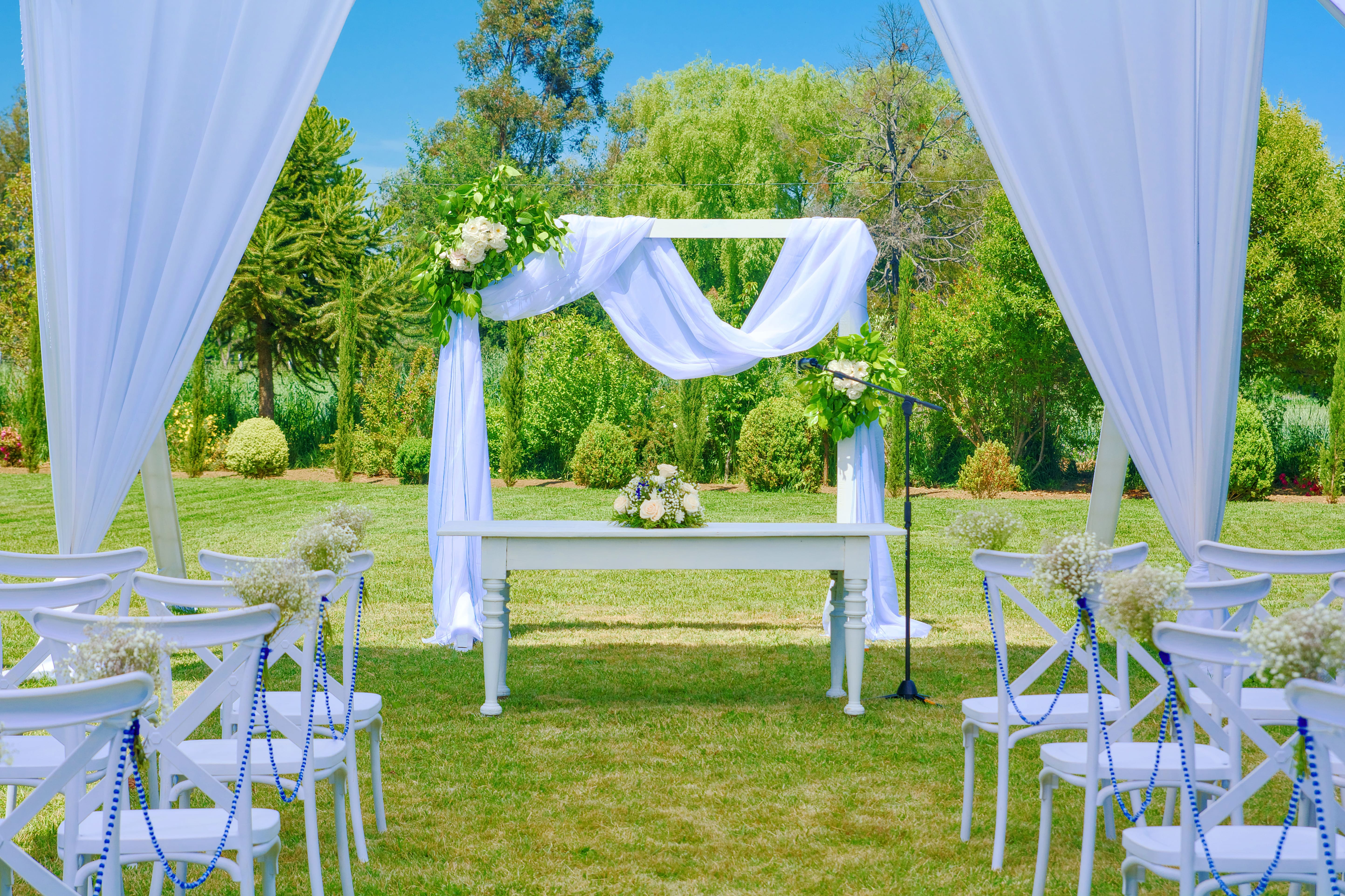 Ceremonia de matrimonio en los jardines de Peumayén
